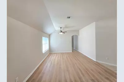 8219 Tierra Del Sol Road, Arlington, TX 76002 - Photo 4