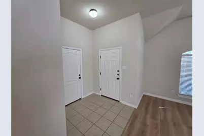 8219 Tierra Del Sol Road, Arlington, TX 76002 - Photo 2