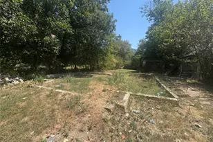2706 Prosperity Ave, Dallas, TX 75216 - Photo 2