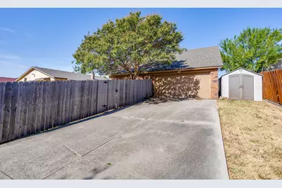 3226 Delaford Drive, Carrollton, TX 75007 - Photo 34