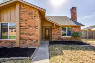3226 Delaford Dr, Carrollton, TX 75007 - Photo 4