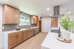 2716 Arborcove Dr, Plano, TX 75075 - Photo 14