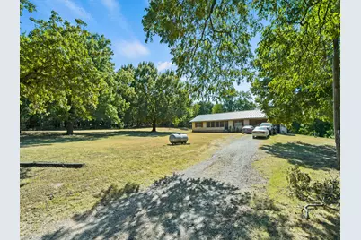 2045 County Road 113, Whitesboro, TX 76273 - Photo 24