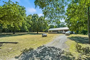 2045 Co Rd 113, Whitesboro, TX 76273 - Photo 24