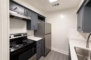 2002 Washington St, Commerce, TX 75428 - Photo 2