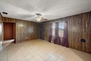 1204 E 13th Ave, Corsicana, TX 75110 - Photo 4