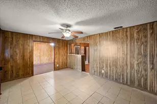 1204 E 13th Ave, Corsicana, TX 75110 - Photo 2