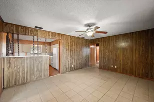 1204 E 13th Ave, Corsicana, TX 75110 - Photo 8