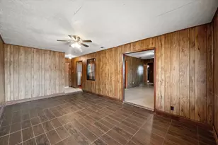 1204 E 13th Ave, Corsicana, TX 75110 - Photo 6
