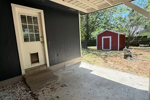 2220 Bella Vista Dr, Paris, TX 75460 - Photo 2