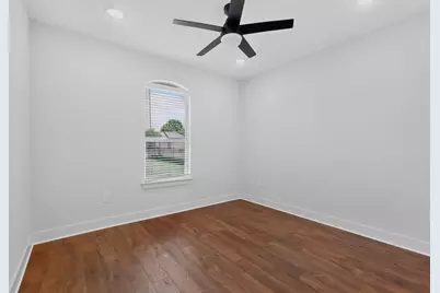 1672 Brookview Drive, Lancaster, TX 75146 - Photo 22