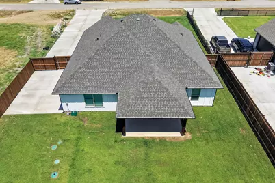 1672 Brookview Drive, Lancaster, TX 75146 - Photo 38