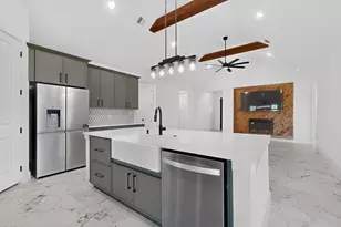 1672 Brookview Dr, Lancaster, TX 75146 - Photo 10