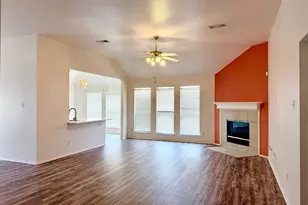 619 Douglas Dr, Mansfield, TX 76063 - Photo 2