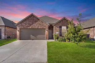 11025 Klondike Ln, Aubrey, TX 76227 - Photo 2
