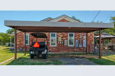 200 E Crossmain, Milford, TX 76670 - Photo 4
