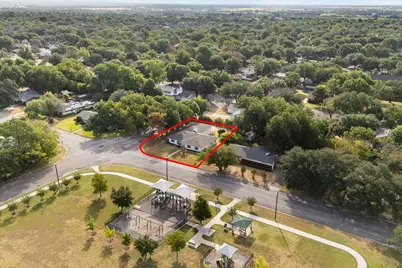 1227 Hilltop Drive, Cleburne, TX 76033 - Photo 32