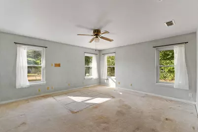 1227 Hilltop Drive, Cleburne, TX 76033 - Photo 18