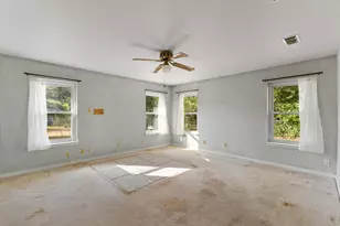 1227 Hilltop Dr, Cleburne, TX 76033 - Photo 18