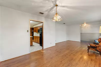 1227 Hilltop Drive, Cleburne, TX 76033 - Photo 6