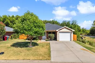 781 Copley St, Sherman, TX 75090 - Photo 2