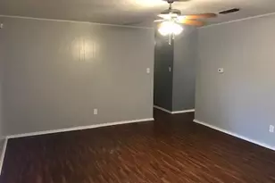 3205 Lynnwood Dr, Arlington, TX 76013 - Photo 2