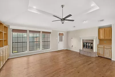 1216 Olde Towne Drive, Irving, TX 75061 - Photo 6