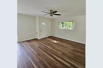 520 Faulkner Lane, Waco, TX 76704 - Photo 2