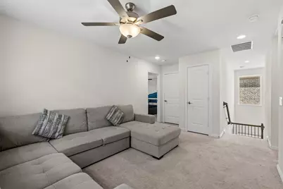 9919 Bates Street, Irving, TX 75063 - Photo 20