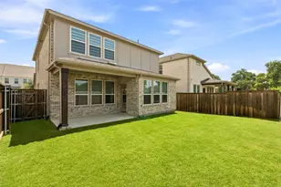 9919 Bates St, Irving, TX 75063 - Photo 30