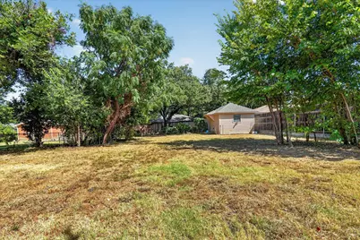 1516 Francis Street, Carrollton, TX 75006 - Photo 22