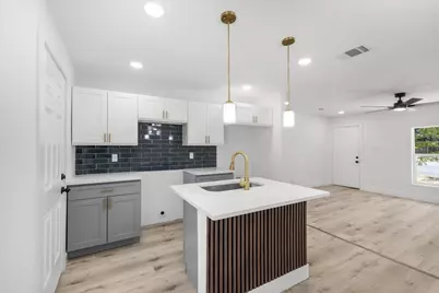 5101 Miller Avenue, Fort Worth, TX 76119 - Photo 2