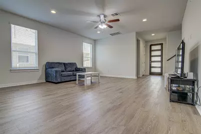 106 Bear Paw Run, Georgetown, TX 78628 - Photo 8