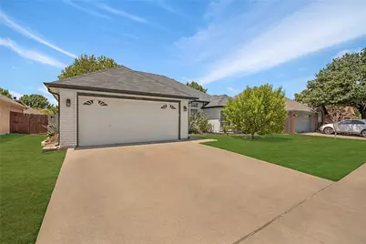 7429 Amber Drive, Watauga, TX 76148 - Photo 2