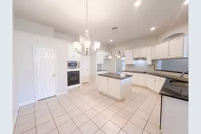 6 Cimarron Court, Trophy Club, TX 76262 - Photo 6