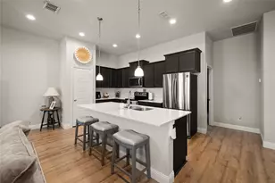 1920 Bel Air Dr, Arlington, TX 76010 - Photo 10