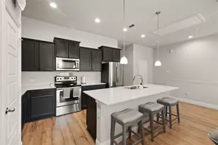 1920 Bel Air Dr, Arlington, TX 76010 - Photo 4