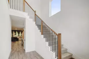 4539 Hogan's Alley Dr, Arlington, TX 76001 - Photo 4