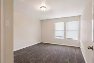 2805 Hillside Dr, Mesquite, TX 75149 - Photo 8