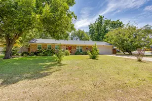 314 Bernice Ct, Burleson, TX 76028 - Photo 1