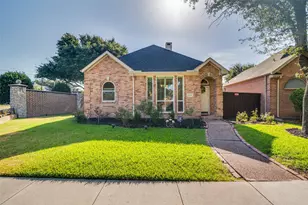 6924 Harvey Ln, Plano, TX 75023 - Photo 2