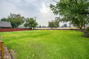 7101 Westover Dr, Granbury, TX 76049 - Photo 38