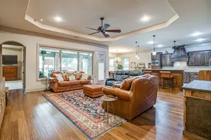 7101 Westover Dr, Granbury, TX 76049 - Photo 10