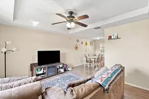 115 Solon Rd, Waxahachie, TX 75165 - Photo 4