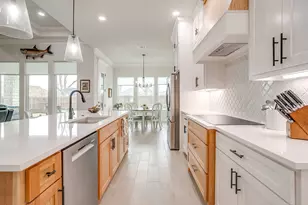 2172 Middlewood Cir, Granbury, TX 76049 - Photo 14
