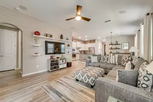 1919 Livingston Rd, Irving, TX 75062 - Photo 10