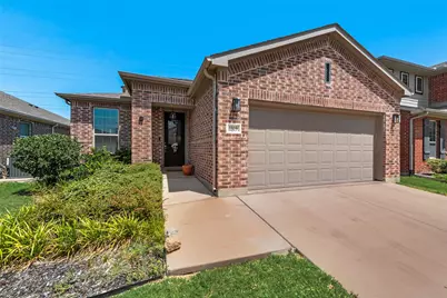 1919 Livingston Road, Irving, TX 75062 - Photo 2