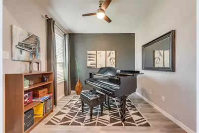 1919 Livingston Road, Irving, TX 75062 - Photo 4