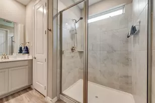 1919 Livingston Rd, Irving, TX 75062 - Photo 14