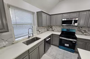 5200 White Hills Dr, Fort Worth, TX 76137 - Photo 8